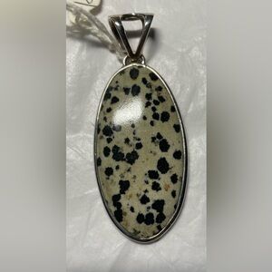 Reversible stone pendant